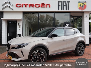 Alfa Romeo Junior 54 kWh 156PK Automaat Elettrica Speciale, Rijklaarprijs | Camera | Navigatie | Mirrorscreen | Stoelverwarming