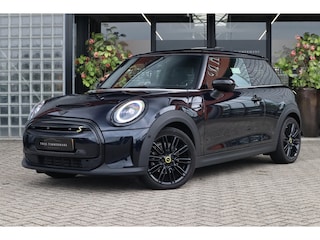 Mini Cooper E | Camden, Mini Yours Leder, Harman/Kardon, Panoramadak, Apple Carplay, Head-up display, Stoelverwarming, Achteruitrijcamera