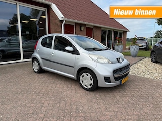Peugeot 107 1.0-12V SUBLIME 5-DRS KOUDE AIRCO/CV/RADIO/ENZ. NIEUWE APK KEURING