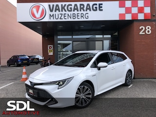 Toyota Corolla Touring Sports 2.0 Hybrid Style // FULL LED // DODEHOEK // KEYLESS // ADAPT. CRUISE // CLIMA // PDC // STUUR+STOELVERWARMING //
