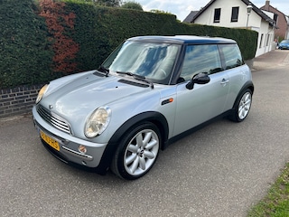 Mini Cooper 1.6 Chili