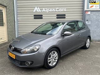Volkswagen Golf 1.4 TSI Highline AC / Cruise controle / NAVI / Alcantara / NAP / Camera