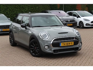 Mini Mini 2.0 Pepper / Navigatie / Half leder / Parkeerhulp / Keyless / 17'' / Cruise Control