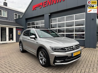 Volkswagen Tiguan 1.5 TSI ACT Highline Business R-Line / Pano / ACC / Camera / Virtual / 1e Eigenaar .