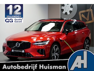 Volvo V60 2.0 T8 AWD Long Range 335kW/455pk Aut8 Plug-in hybrid Plus Dark PANORAMADAK + PILOT ASSIST + EL.TREKHAAK + STOEL-&STUURVERWARMING + MATRIX LED + ADAPT.CRUISE + KEYLESS + SPORTSTOELEN + CAMERA + PARKSENSOREN V&A + 19" LM-VELGEN!!
