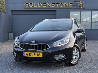 Kia Ceed cee'd Sportswagon 1.6 GDI Business Pack 2e Eigenaar,Navi,Camera,135pk,6 Bak,Trekhaak,Clima,Cruise,PDC,N.A.P,Lm velgen,APK tot 06-2026