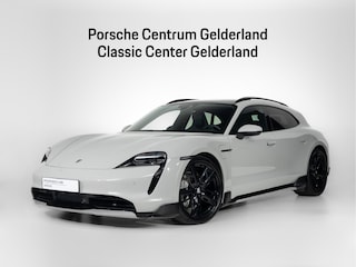 Porsche Taycan 4