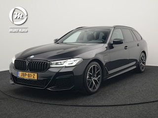 BMW 5-serie Touring 530e M Sport Plug In Hybrid 293pk Dealer O.H PHEV | Sfeerverlichting | Lederen Sportstoelen Verwarmd | Apple Carplay | Cruise Control | Camera | Blis | Navigatie | DAB |