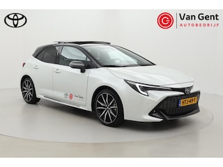Toyota Corolla Hybrid 140 GR Sport | Panoramadak | Dodehoek detectie | Head-up display | JBL | Stoelverwarming | Navigatie | 18 inch | Parkeersensoren voor/achter