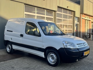 Citroën Berlingo 1.6 HDI Airco Cruise controle Trekhaak 1100kg trekgewicht Elektrische ramen Schuifdeur 2-Persoons Bluetooth telefoonverbinding Bpm em Btw vrij!!!!