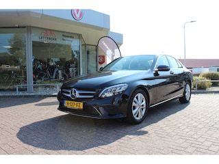 Mercedes-Benz C-klasse 180 Advantage Pack | Stoelverwarming | Lage KM | ZGAN |