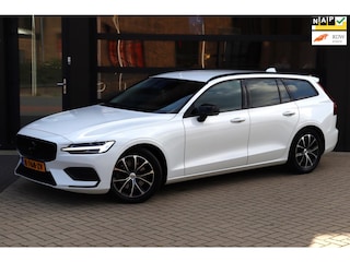 Volvo V60 2.0 B3 Momentum Advantage | Eerste Eigenaar | NAP | BTW Auto | Dealer Onderhouden | Apple Carplay | Cruise