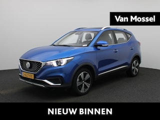 MG ZS EV Luxury 45 kWh | Apple Carplay / Android Auto | Camera | Stoelverwarming | Schuif/Kanteldak | Lichtmetalen Velgen | Dodehoekdetectie |