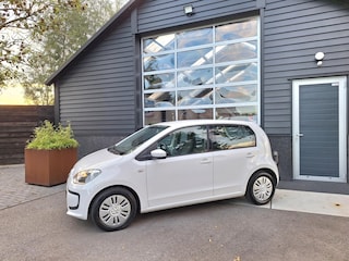Volkswagen Up 1.0 move up! BlueMotion Executive-Pakket, Navigatie, Airco, Dealeronderhouden.