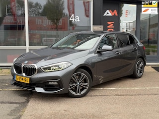 BMW 118i Executive Edition | Airco | Cruise | PDC