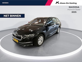 Skoda Octavia Combi 1.5 TSI 115pk Edition · Apple/Android Car Play · Elek. Trekhaak · P-Sensoren · Stoel & Stuurwiel Verwarming · 16'' Inch · Garantie t/m 29-12-2028 of 100.000km