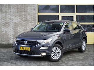 Volkswagen T-Roc 1.0 TSI Style BJ2021 Lmv 16" | Pdc | App-Connect | Navigatiesysteem ( Niet vrijgeschakeld ) | Airco | Cruise control | Getint glas