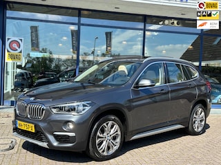 BMW X1 SDrive20i High Executive Aut. Head-Up Elek. Schuifdak Leer Navi Park.Sens Stoelverw. NAP NL-Auto!