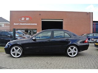 Mercedes-Benz C-klasse 180 K. Classic automaat trekhaak inruil mogelijk nap