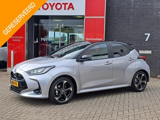 Toyota Yaris 1.5 Hybrid 130 Executive PANORAMADAK HEAD UP BLIND SPOT STUUR EN STOELVERWARMING