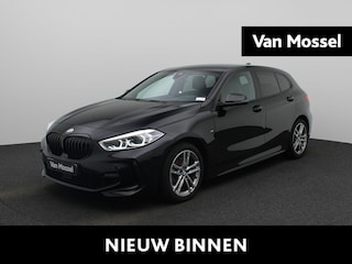 BMW 1-serie Hatch 116iA | Climate Control | Parkeersensoren | Lichtmetalen Velgen |
