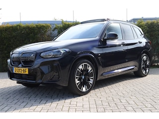 BMW iX3 High Executive Edition 80 kWh | Trekhaak | Adaptieve Cruise | H&K | HUD | Pano | Keyless | 360 Camera | Stuur+Stoelverwarming |