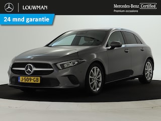 Mercedes-Benz A-klasse 180 Business Solution Luxury Sfeerverlichting | Apple CarPlay | Ledkoplampen | Spiegelpakket. Inclusief 24 maanden MB Certified garantie voor Europa.