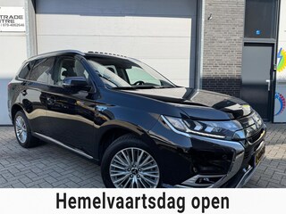 Mitsubishi Outlander 2.4 PHEV Intense+ [Open dak|Trekhaak|Stuur/Stoel VW|Carplay|Dealer OH]