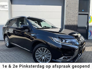 Mitsubishi Outlander 2.4 PHEV Intense+ [Open dak|Trekhaak|Stuur/Stoel VW|Carplay|Dealer OH]