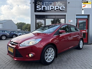 Ford Focus 1.6 TI-VCT Titanium -5DRS.-CLIMA-VOORRUITVERWARMING-NAVI-BLUETOOTH-PDC V+A-ISOFIX-ORIGINEEL NEDERLANDS!-ETC.