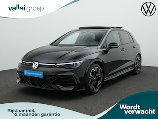 Volkswagen Golf 1.5 TSI 150 pk R-Line Edition | Panoramadak | Rondomzicht camera | Head-up display | Sportonderstel | Adaptive Cruise | 18 inch