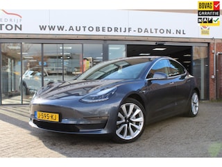 Tesla Model 3 Long Range AWD 75 kWh TREKHAAK / 19 "LMV / 1e EIG / AUTOPILOT/ LEER / PANODAK / INCL. BTW