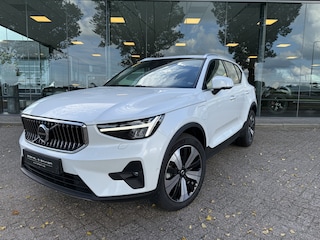 Volvo XC40 1.5 T4 Recharge Plus Bright ** Leder ** Camera ** Trekhaak ** Memory Seats