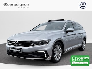 Volkswagen Passat Variant 1.4 TSI PHEV GTE | Pano Dak | Leder | Trekhaak