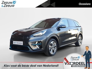 Kia Niro DynamicPlusLine 64 kWh | Stoel en stuurverwarming | Navigatie | Schuifdak | Camera | Parkeersensoren voor en achter | Apple Carplay / Android Auto |