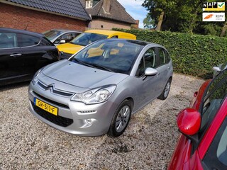 Citroën C3 1.0 PureTech Collection Pano voorruit, navi, trekhaak afneembaar