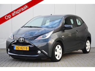 Toyota Aygo 1.0 VVT-i x-play Airco Audio/Camera
