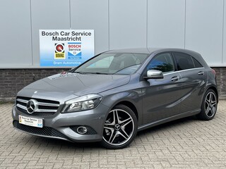 Mercedes-Benz A-klasse 180 Ambition | Carplay | Navi | Blue-tooth | AMG | Weinig KM Interesse, Proefrit? Bel of app met: 06-24 28 28 42
