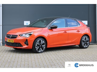 Opel Corsa Ultimate 50 kWh / Navigatie / Alcantara / PDC V+A / Matrix LED / stuur -en stoelverwarming / Draadloos telefoonlader /