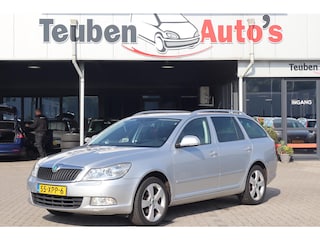 Skoda Octavia Combi 1.2 TSI Elegance Business Line Cruise control, Navigatie, Climate control, Parkeersensoren, Elektrische ramen