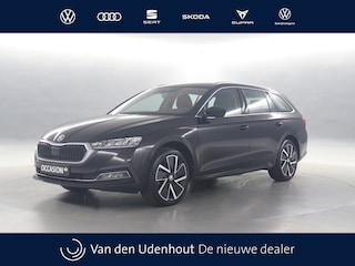Skoda Octavia Combi 1.4 TSI iV 204pk PHEV Business Edition DSG / Navigatie / Voorruit verwarming / Camera