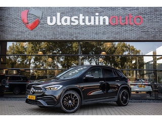Mercedes-Benz GLA 250 e AMG Line , Panoramadak, Sfeerverlichting,