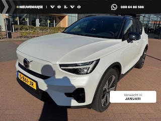 Volvo XC40 Recharge Ultimate 70 kWh | Adaptieve Cruise Control | Schuif / Kanteldak | Harman Kardon Audio | Elektrische Stoelen | 360 Camera | Stoel + Stuurverwarming | 19 Inch Velgen | All-Seasons |