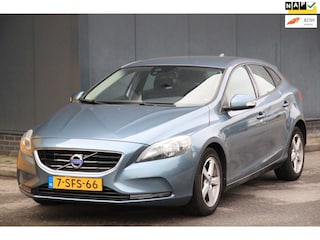 Volvo V40 1.6 D2 Kinetic Navigatie/Parkeersensor/ 16"inch Lmv.