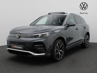 Volkswagen Tiguan 1.5 eHybrid R-Line Edition 272PK DSG Pano-Schuifdak, Adaptieve Cruise Controle, Matrix-LED Verlichting, Keyless, Stoel-Stuurverwarming, Side Assist, Elektr. Achterklep, Trekhaak, 20" LM Velgen