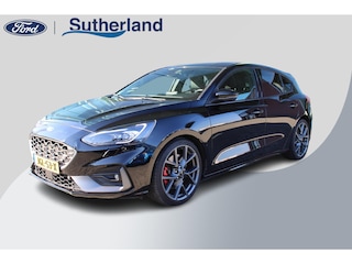 Ford Focus 2.3 EcoBoost ST-3 | Winterpack | Adaptieve Cruise Control | Camera | Privacy Glass | 19 INCH Lichtmetalen Velgen | DAB | B&O Sound