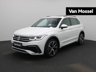 Volkswagen Tiguan 1.4 TSI eHybrid R-Line Business+ 245 PK | R-Line | Automaat | Trekhaak | Panoramadak | 360 Camera | Stoelverwarming | Head-Up Display | Matrix LED | Stuurverwarming | Navigatie Pro | Digitale Cockpit Pro |