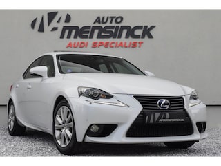 Lexus IS 300h Business Line Pro / Leder/ Touch Navigatie/ Cruise Control/ Schuif-/kanteldak/ 133kW (181PK)