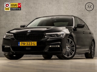 BMW 520i M Sport High Executive 184Pk Automaat (SCHUIFDAK, M PAKKET, HEAD-UP DISPLAY, APPLE CARPLAY, GROOT NAVI, STUUR/STOELVERWARMING, MEMORY SEATS, ADAPTIVE CRUISE, SFEERVERLICHTING, CAMERA, DISPLAY KEY, NIEUWSTAAT)