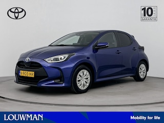 Toyota Yaris 1.5 Hybrid Active | Metallic lak | Privacy glass | Achteruitrijcamera | Climate control |